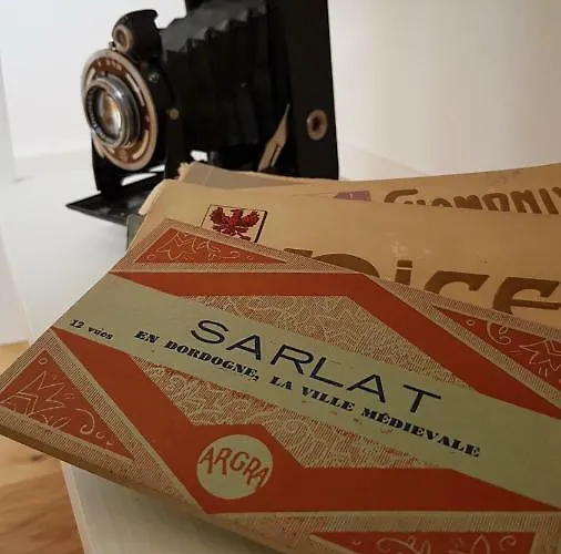 Le Rousseau アパート